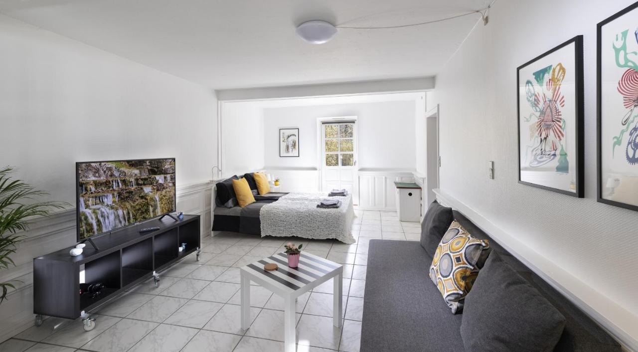 Aday - Apartment Suite 1 Aalborg Center Bagian luar foto